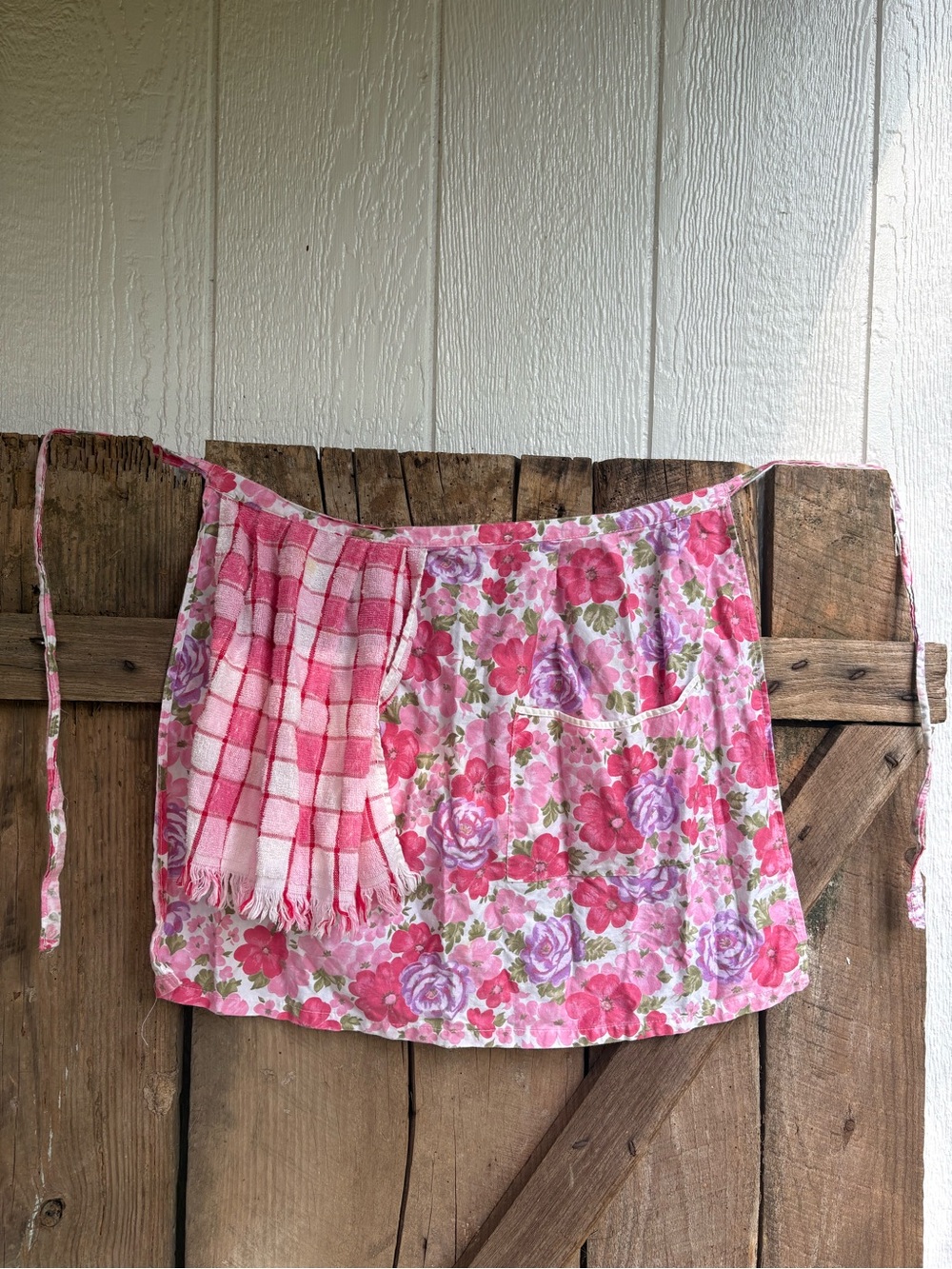 Vintage Pink floral Apron Cotton Handmade